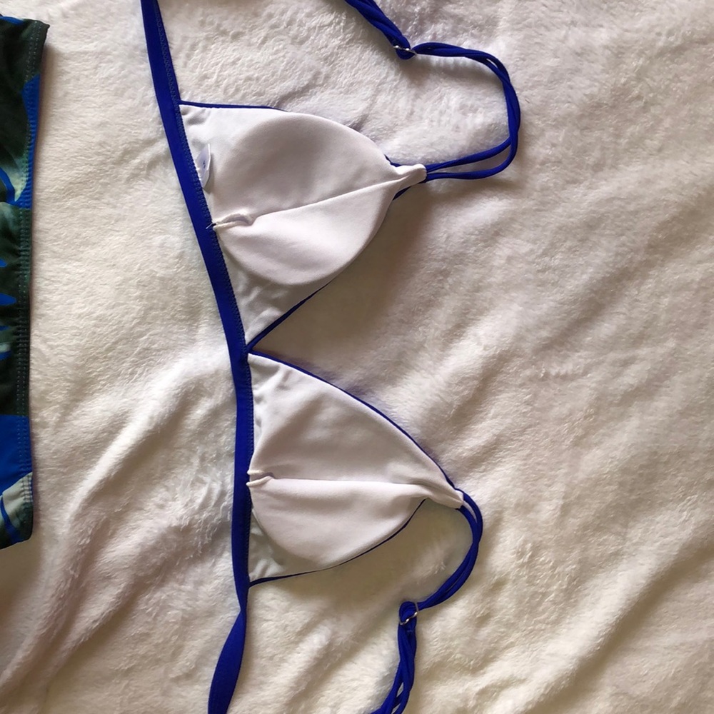 Two piece swimsuit - Picture 5 of 5